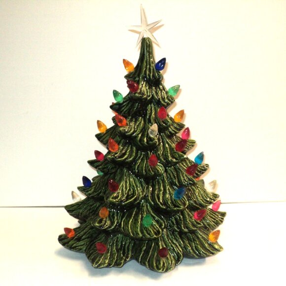 Ceramic Christmas Tree Green Multi Lights 16" High 1982 Vintage No Bulb or Base - Picture 4 of 8